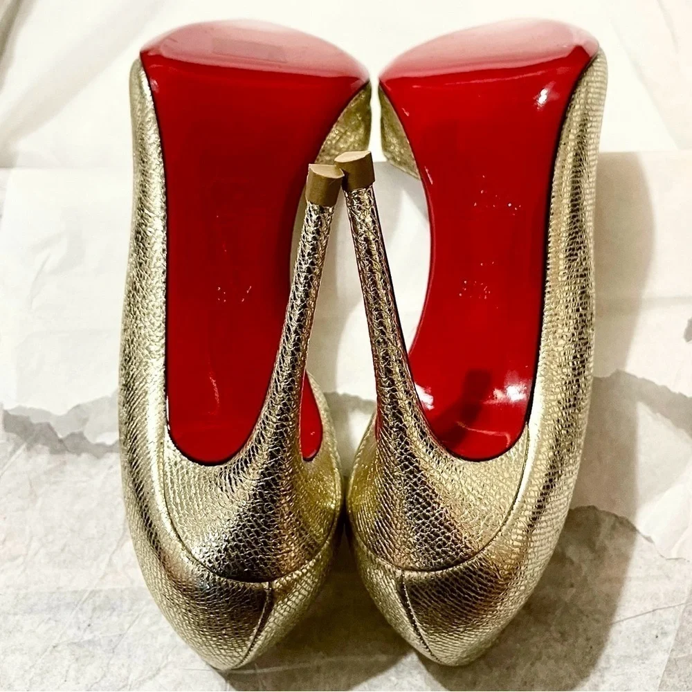 Christian Louboutin iconic ‘Iriza’ champaign gold leather 100mm EU37.5